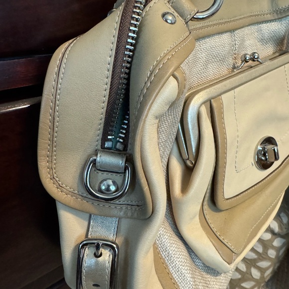 Coach Cream and Silver Satchel with Structured Design - Picture 4 of 9